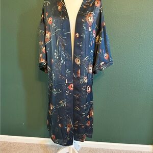 DR2 Black Floral Kimono Blouse